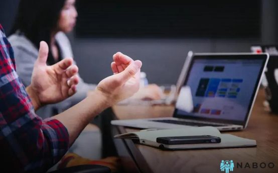 Pros and Cons of Digital Nomad Life: Is It Right for You?